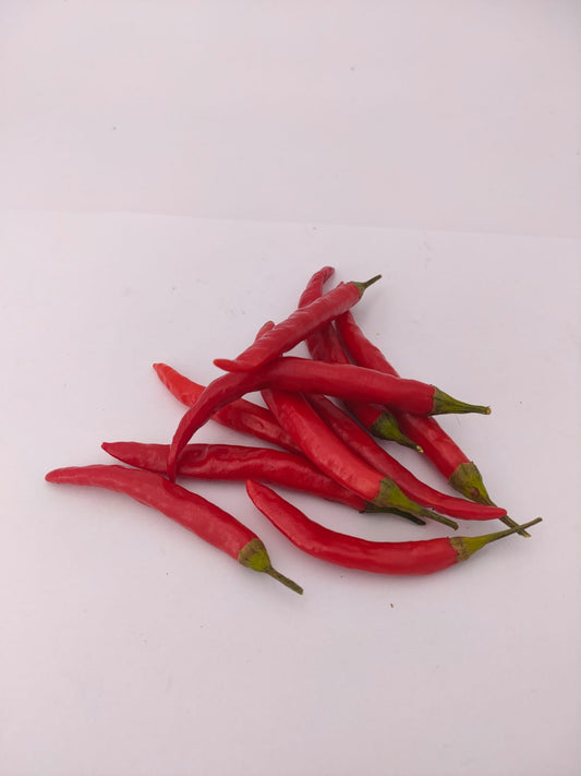 Schlank und würzig: lange Chilis (5 Sorten je 5 Samen)