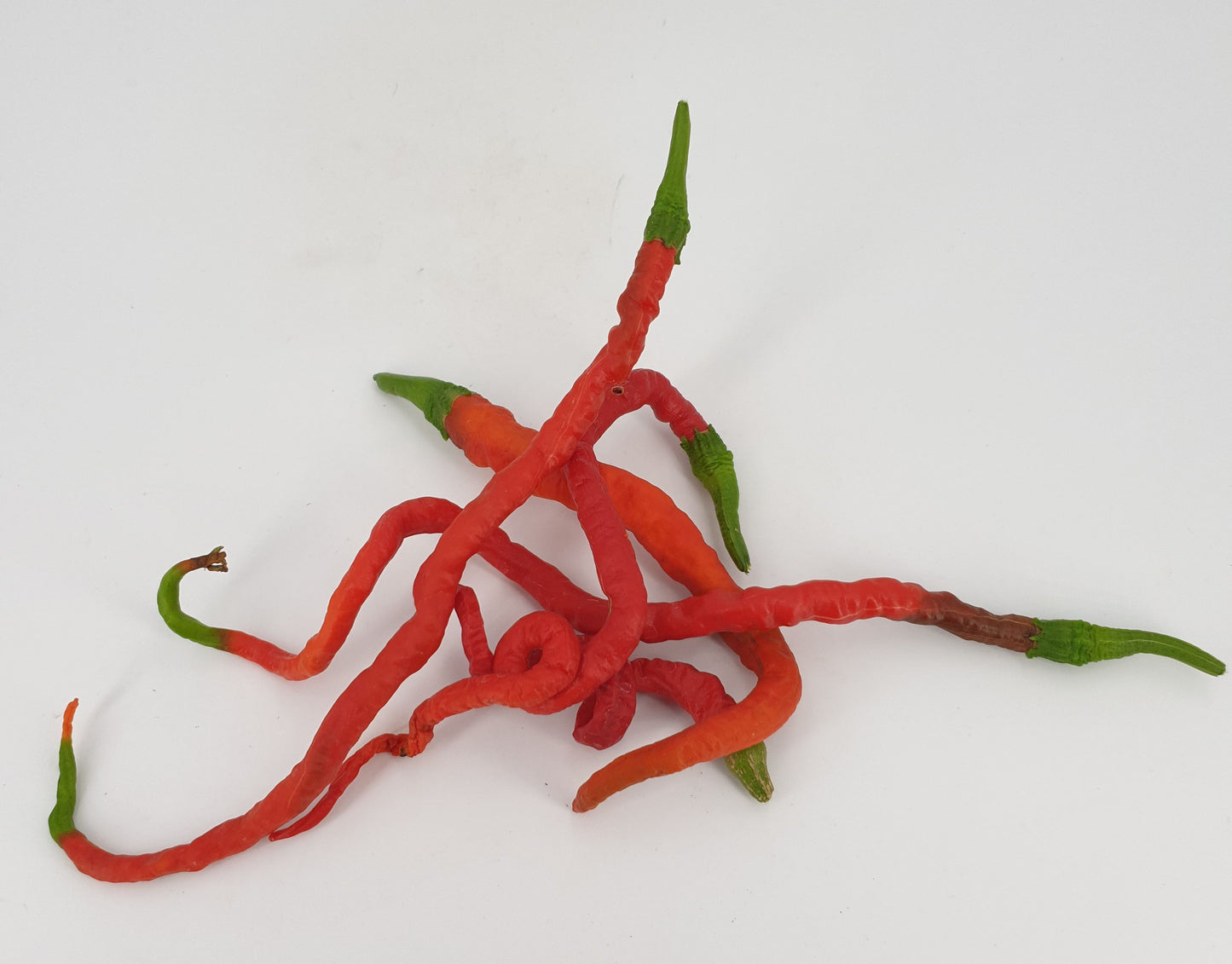 Slim and spicy: long chilis (5 varieties with 5 seeds each)